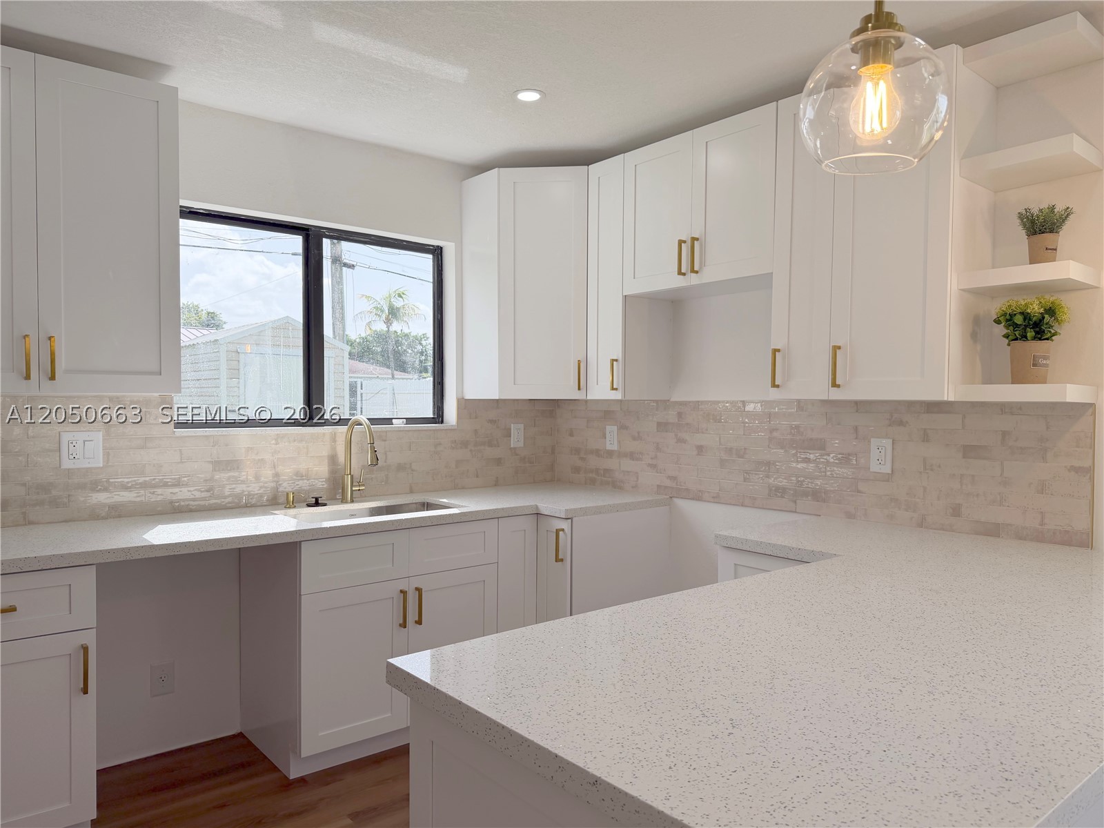 RICHMOND HEIGHTS - Residential