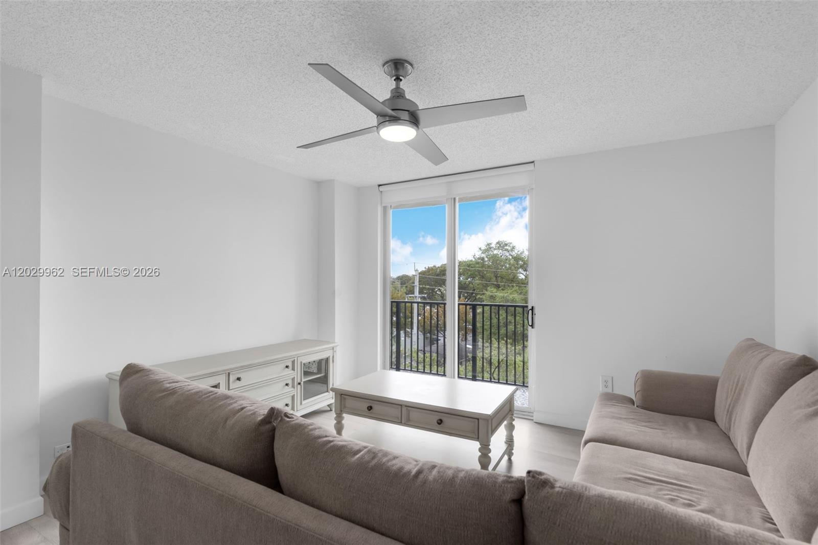 LAS OLAS BY THE RIVER CON - Residential