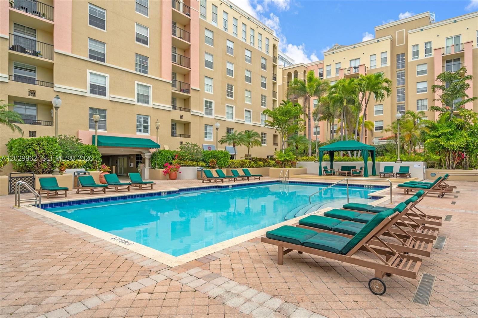 LAS OLAS BY THE RIVER CON - Residential