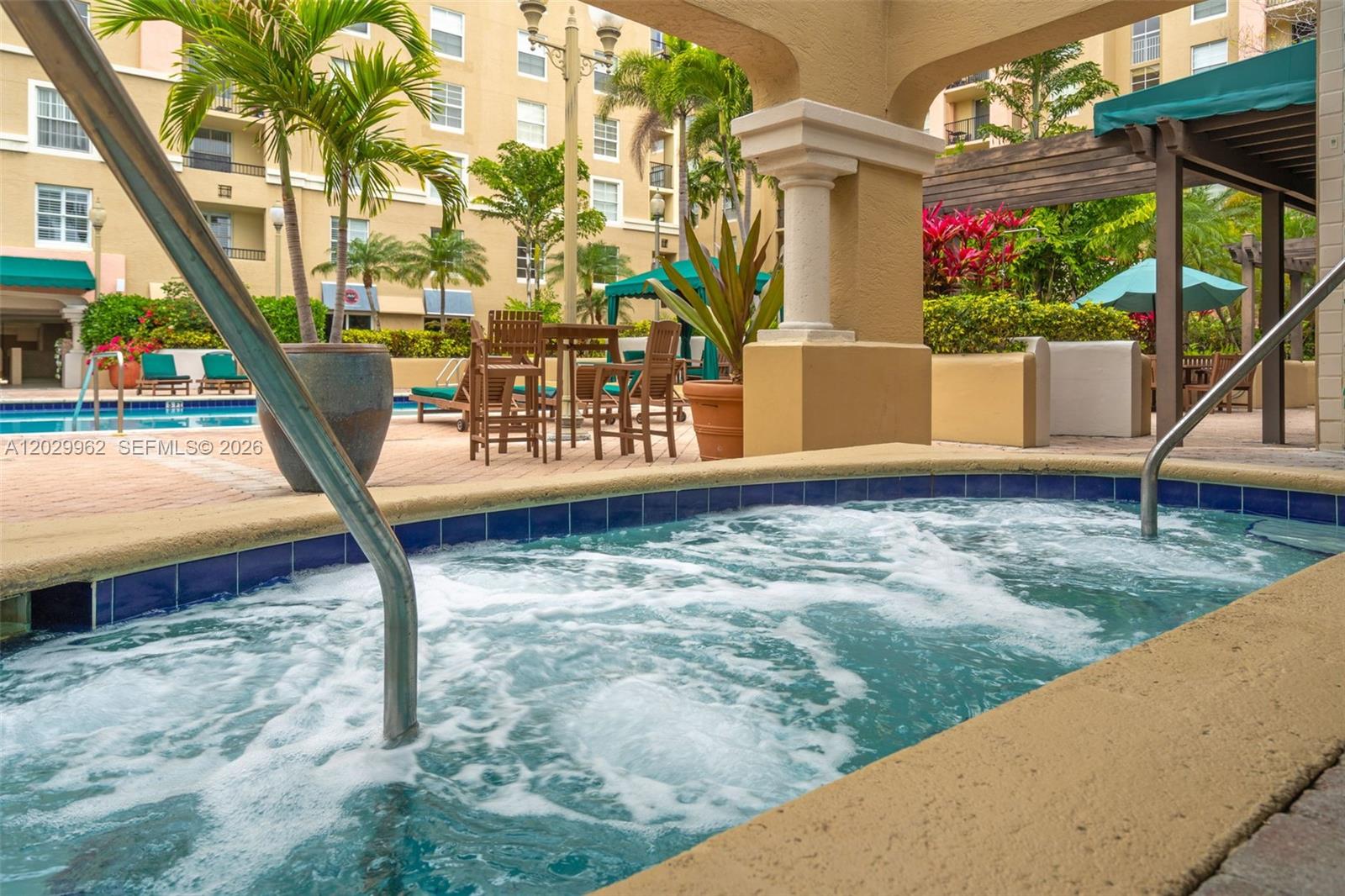 LAS OLAS BY THE RIVER CON - Residential