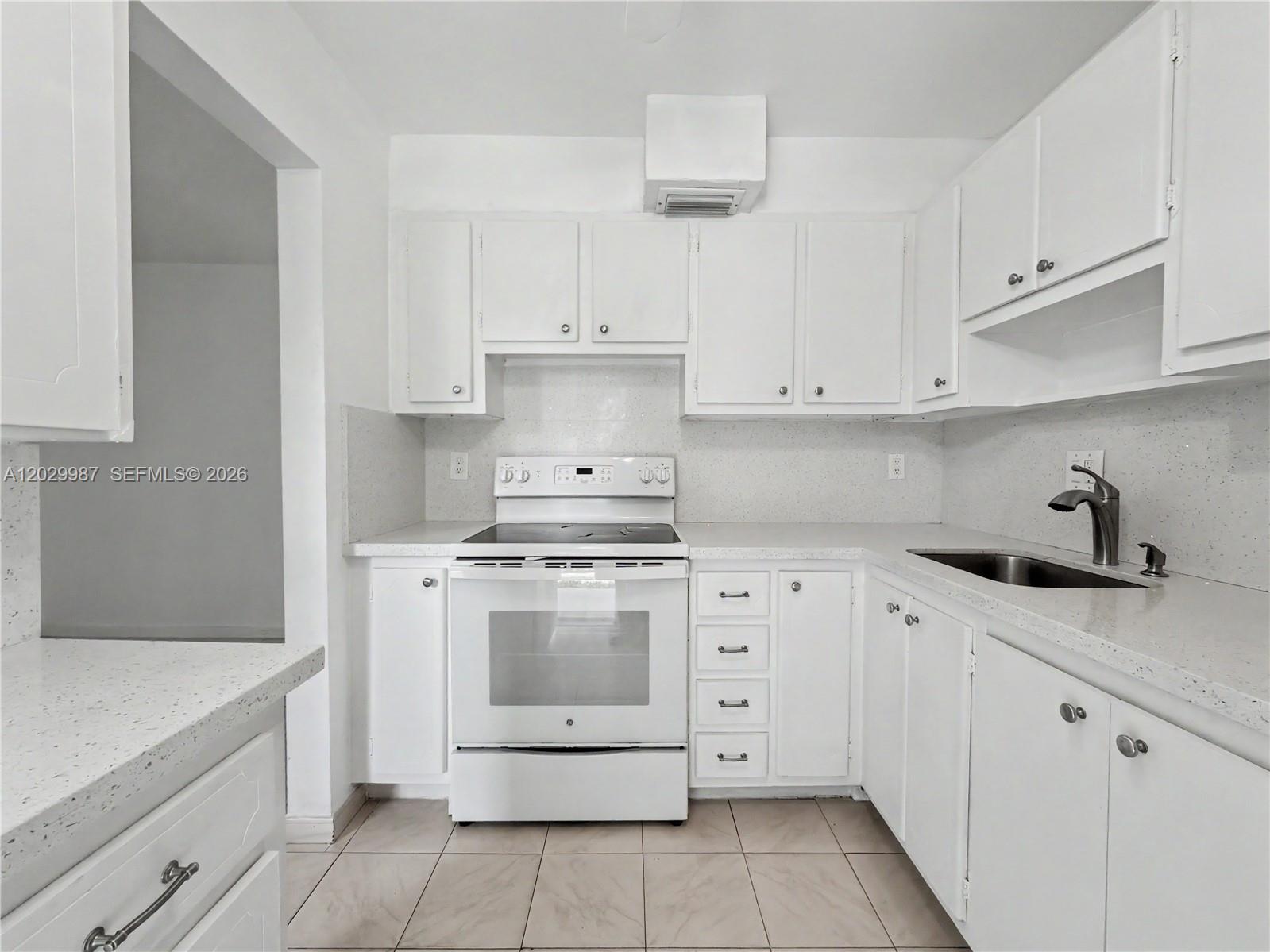 GOLDEN ISLES CONDO APTS - Residential