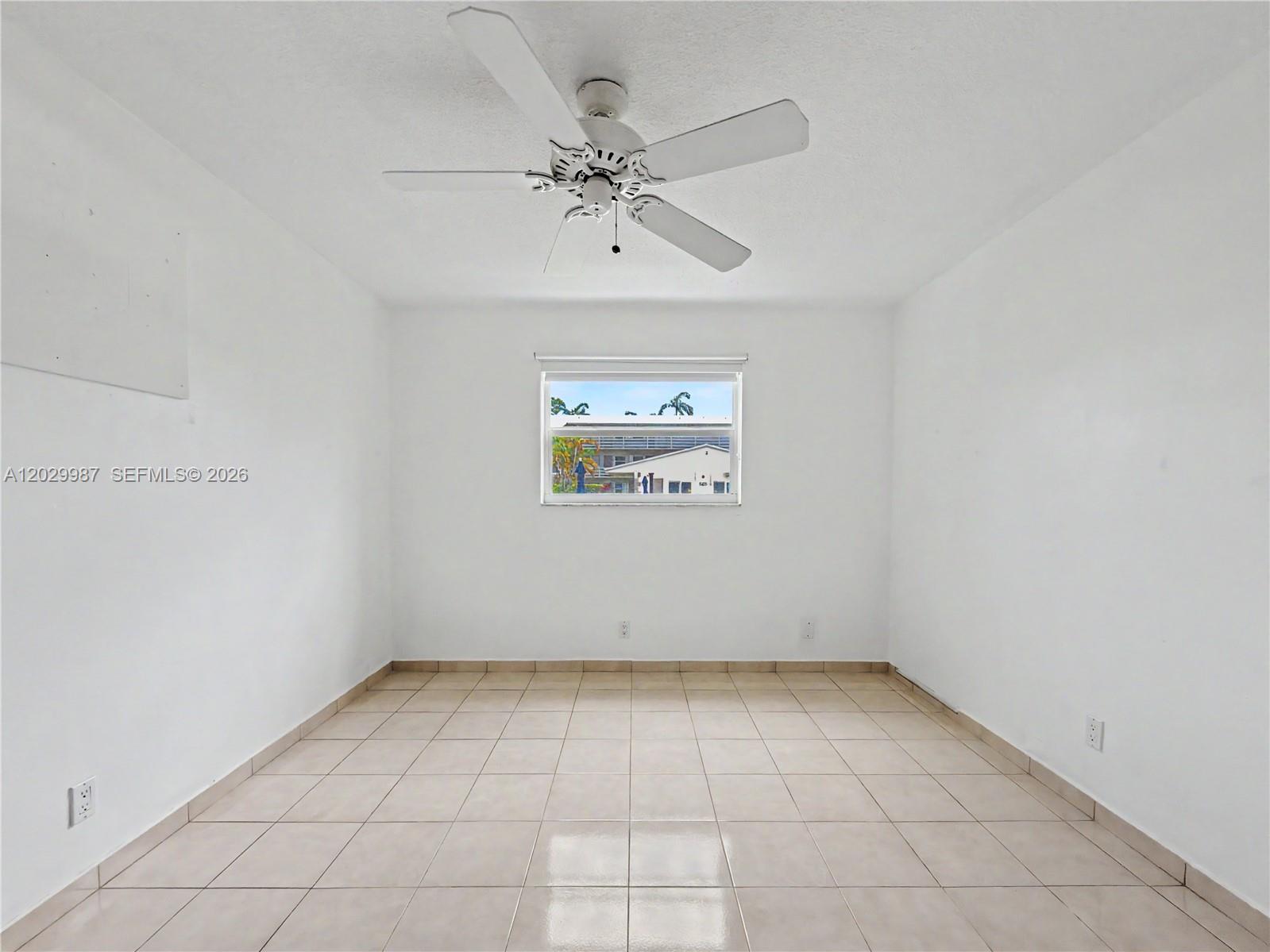 GOLDEN ISLES CONDO APTS - Residential