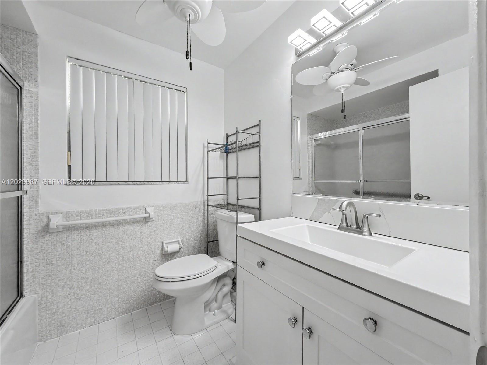 GOLDEN ISLES CONDO APTS - Residential