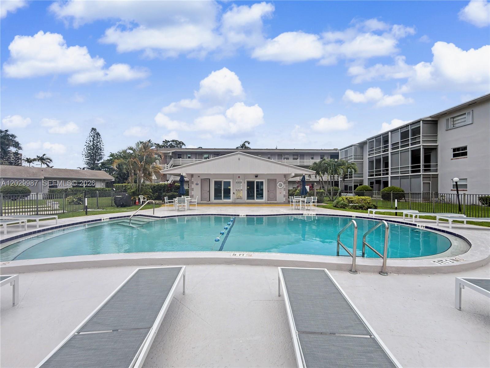 GOLDEN ISLES CONDO APTS - Residential