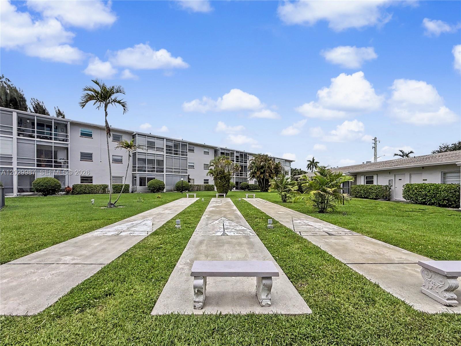 GOLDEN ISLES CONDO APTS - Residential