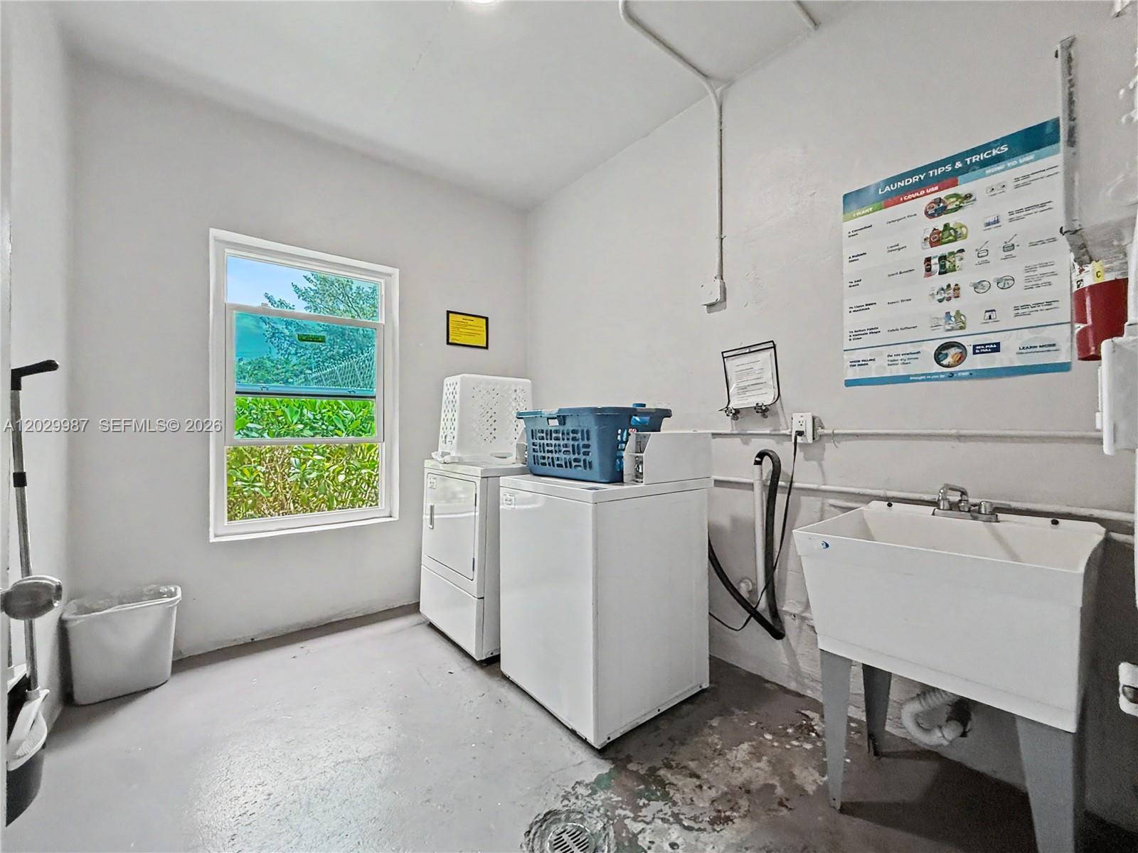 GOLDEN ISLES CONDO APTS - Residential
