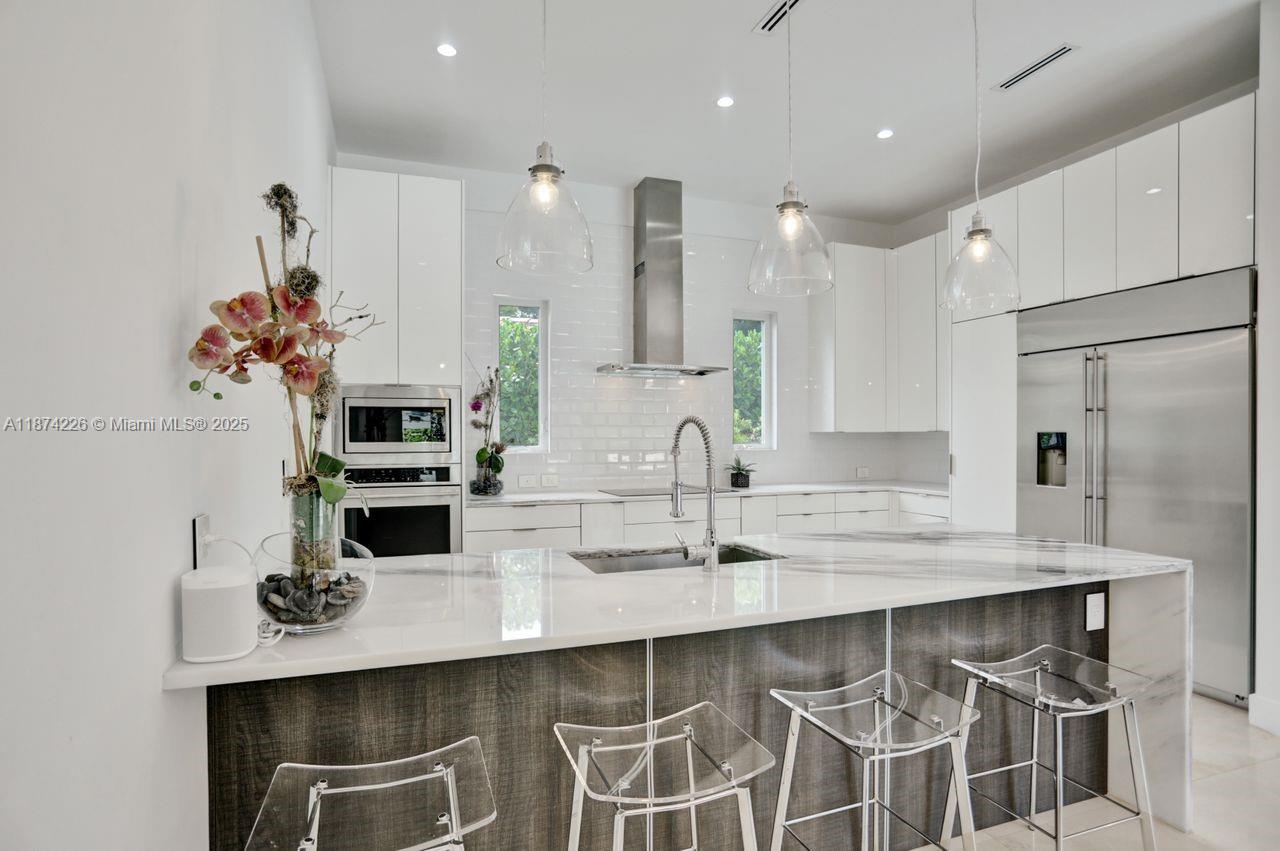 CORAL BAY SEC A AMD PL - Residential Lease