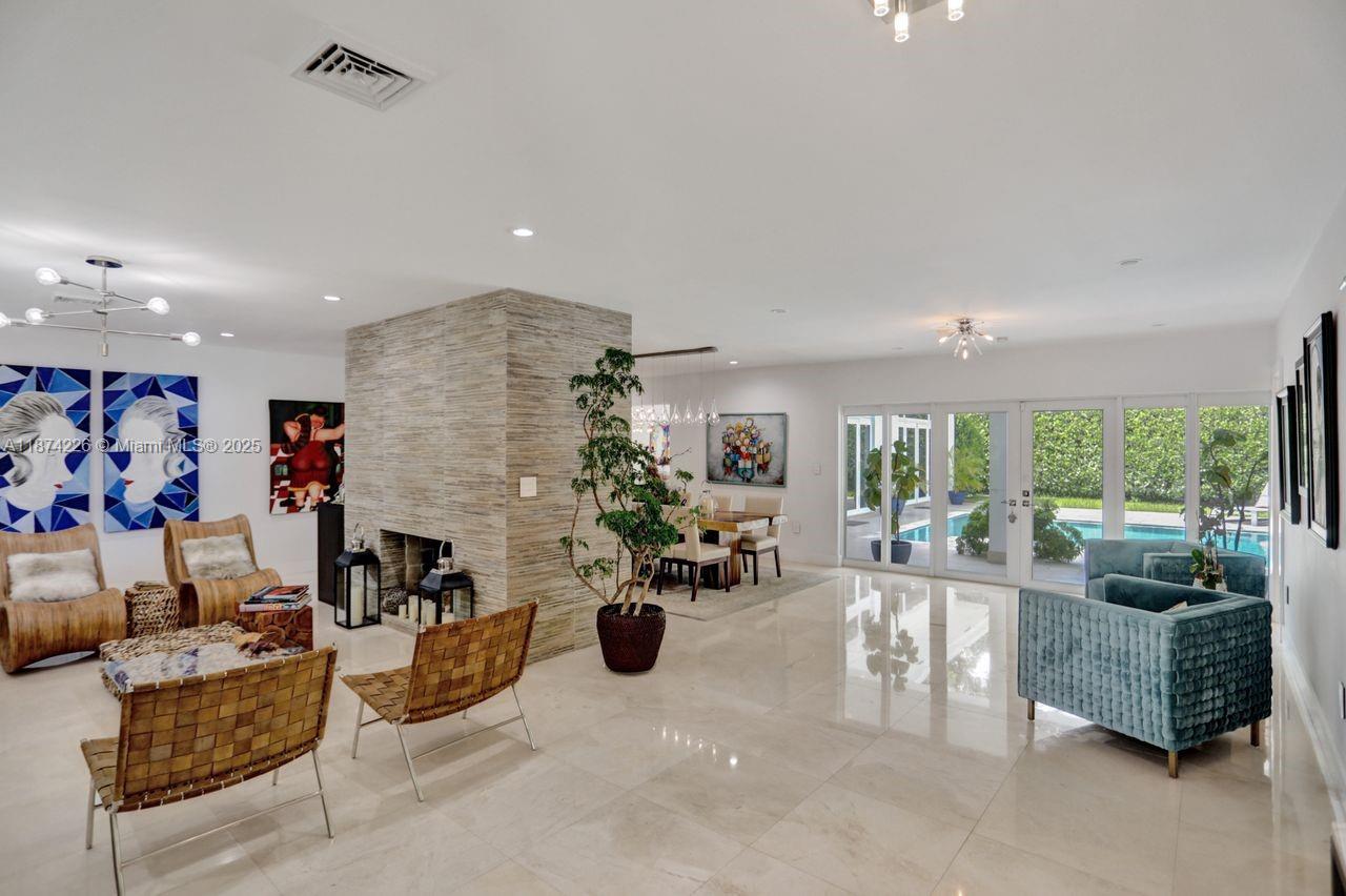 CORAL BAY SEC A AMD PL - Residential Lease