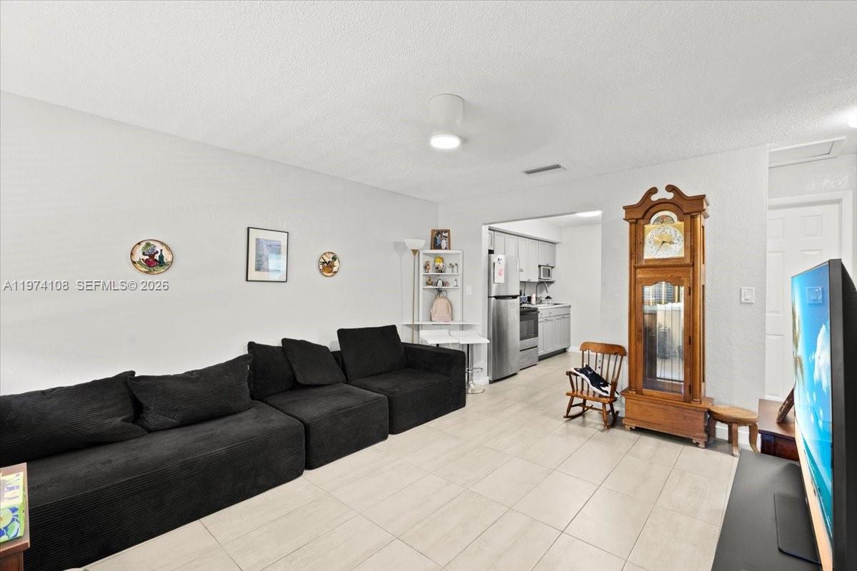 CROISSANT PARK RIVER SEC - Residential Income
