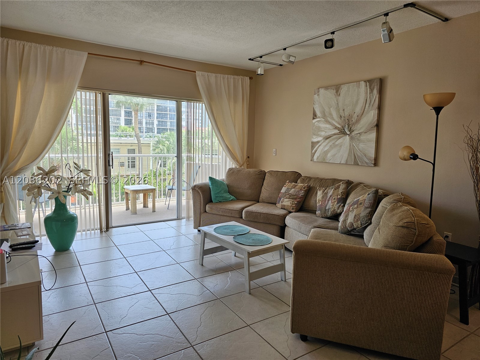 HEMISPHERES CONDO - Residential