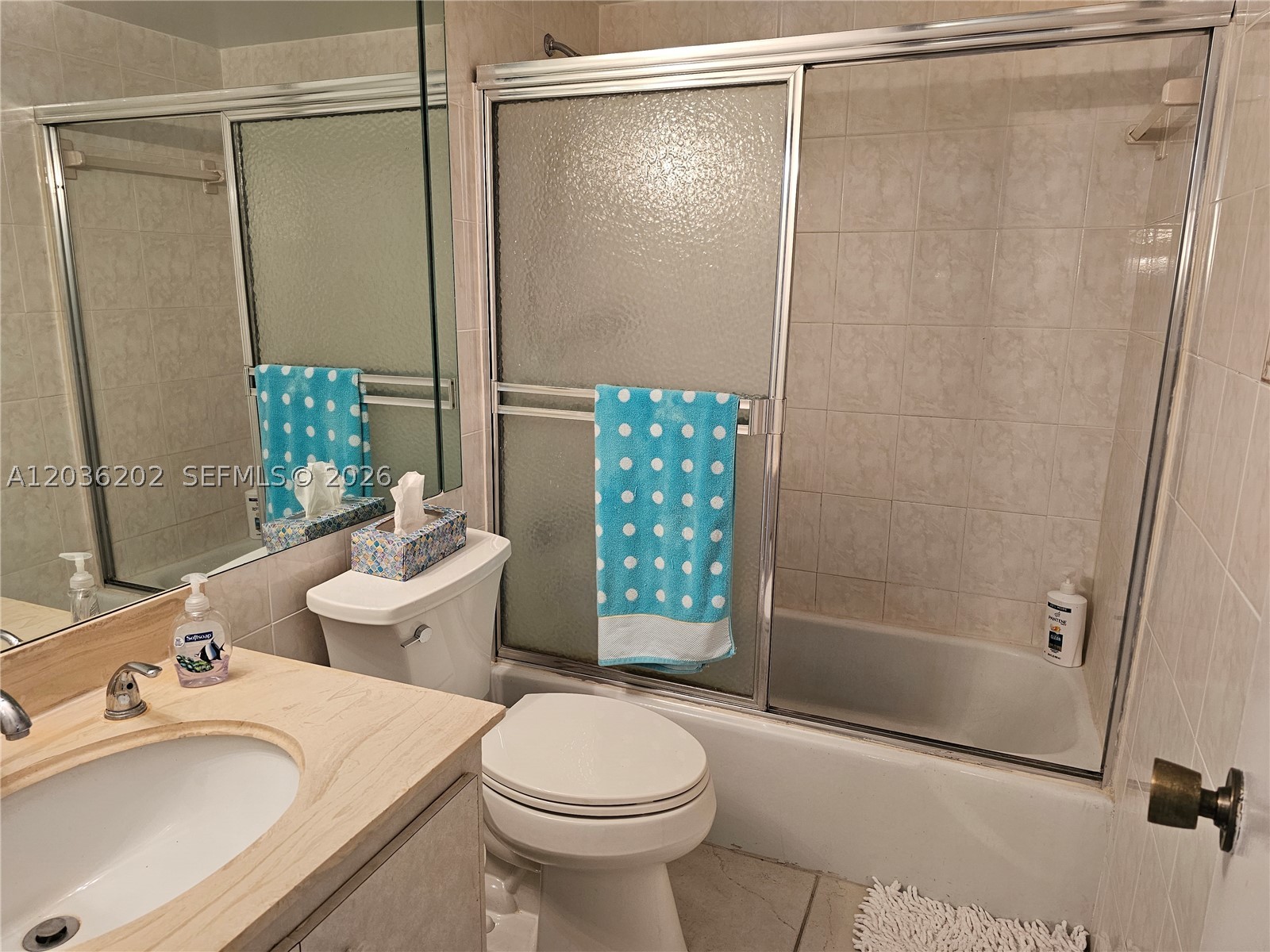 HEMISPHERES CONDO - Residential