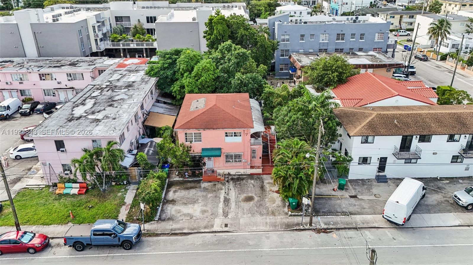 BRICKELL RIVERVIEW - Residential Income