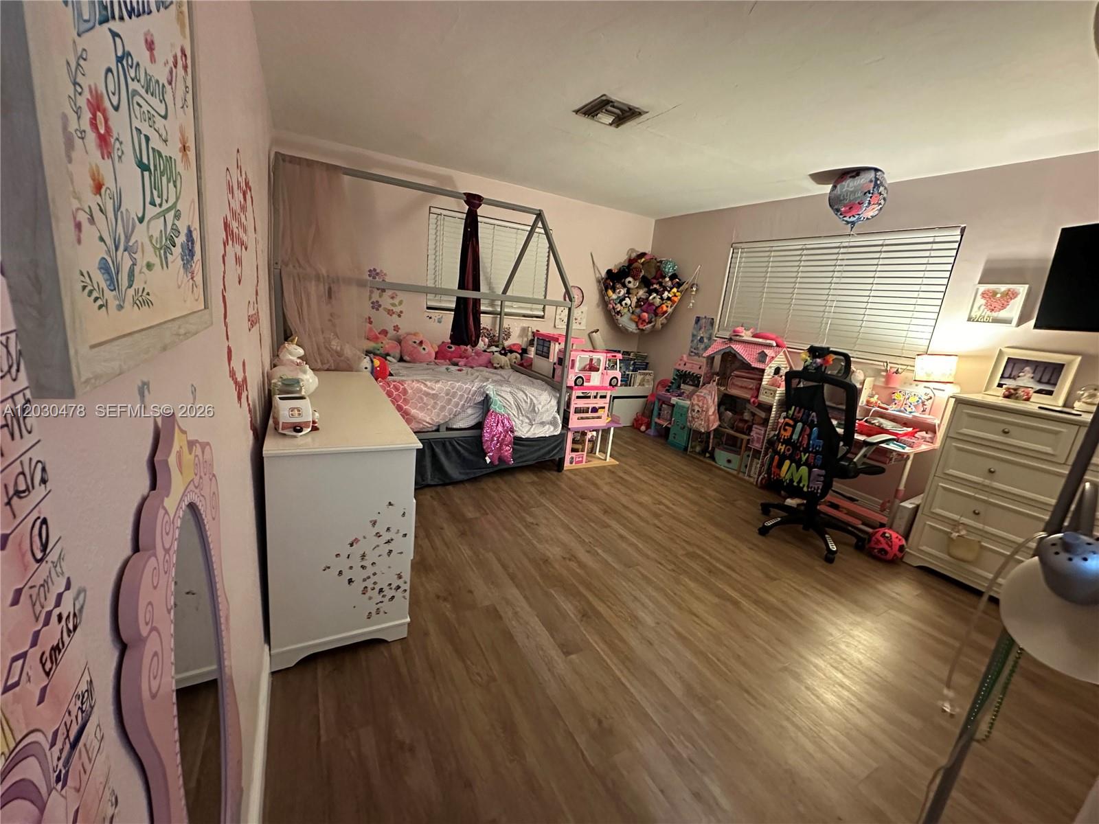 PICKWICK LAKE ESTS SEC 2 - Residential