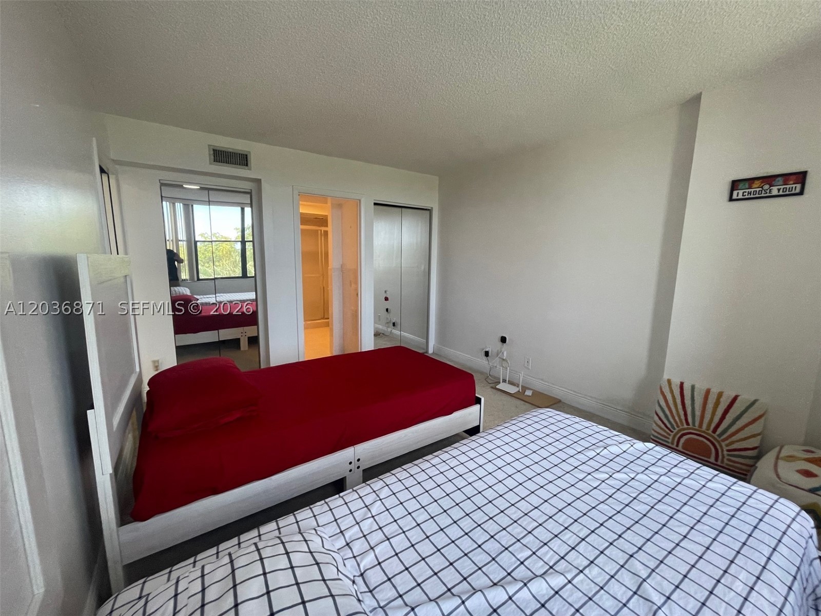 COUNTRY CLUB APTS AT - Residential