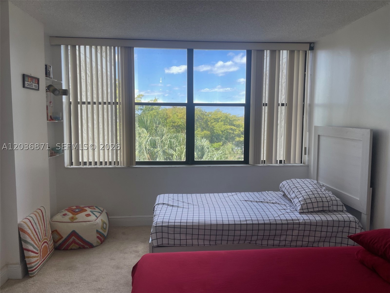 COUNTRY CLUB APTS AT - Residential