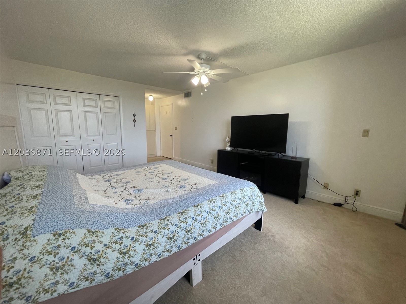 COUNTRY CLUB APTS AT - Residential