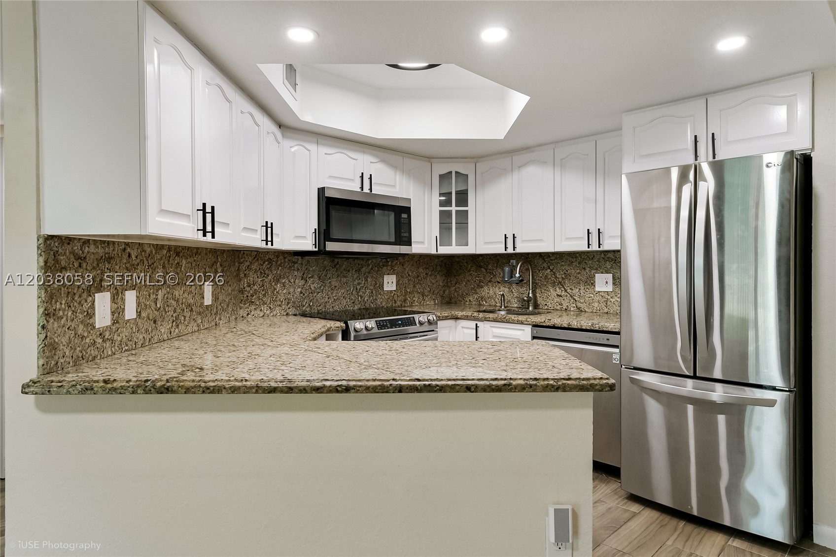 LAS VISTAS AT DORAL CONDO - Residential