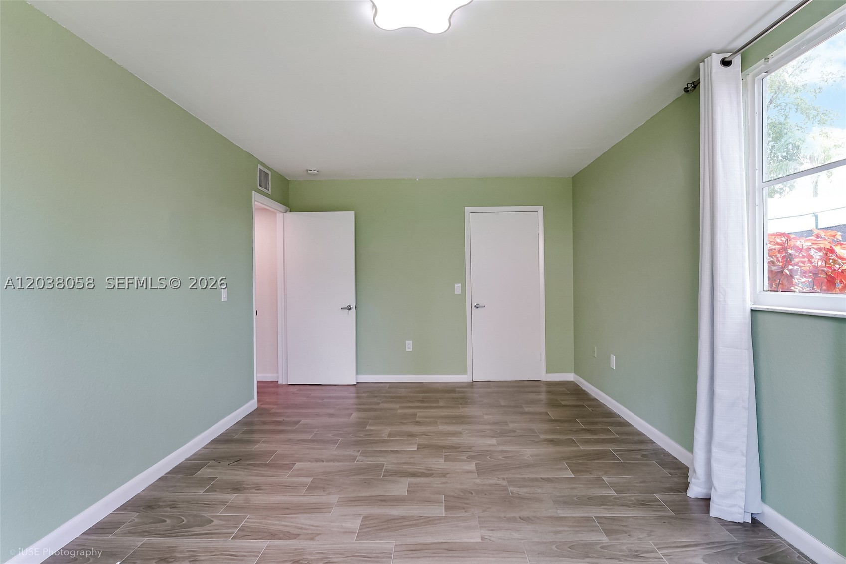 LAS VISTAS AT DORAL CONDO - Residential