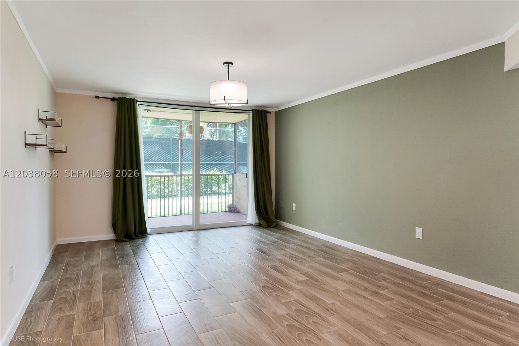 LAS VISTAS AT DORAL CONDO - Residential