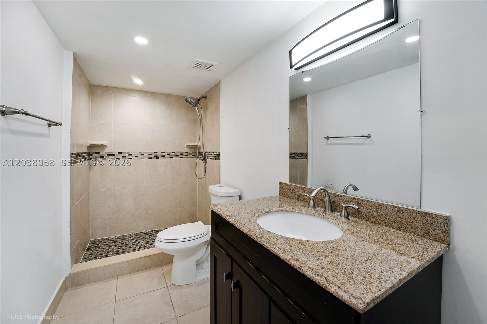 LAS VISTAS AT DORAL CONDO - Residential