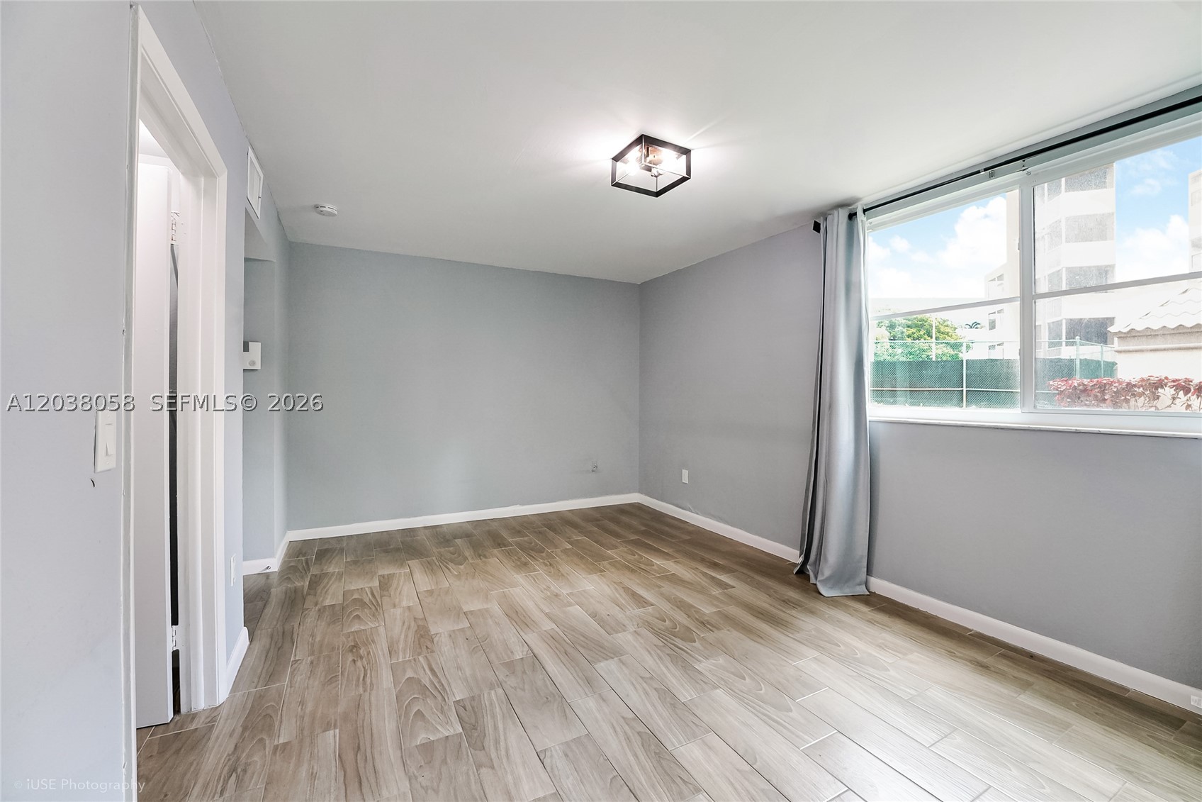LAS VISTAS AT DORAL CONDO - Residential