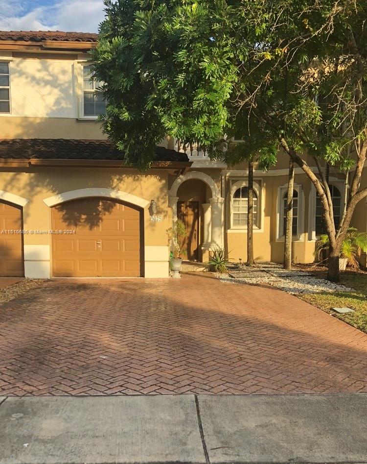 AMAZING LAKE VIEW 2-STORY TOWNHOUSE WITH 3 BEDROOMS / 2.5 BATH AND 1 CAR GARAGE. LOCATED IN DESIRABLE GUARDED NEIGHBORHOOD OF "VIZCAYA". GREAT VIEWS FROM THE KITCHEN TO THE LAKE IN THE PAVED BACKYARD, SUITABLE FOR GUESTS, BBQ, ETC. MANY UPGRADES INCLUDING KITCHEN, THE FLOORS THROUGHOUT HOME AND MORE. FURNITURE ALSO NEGOTIABLE.  NEIGHBORHOOD OFFERS MANY AMENITIES. EASY TO SHOW.