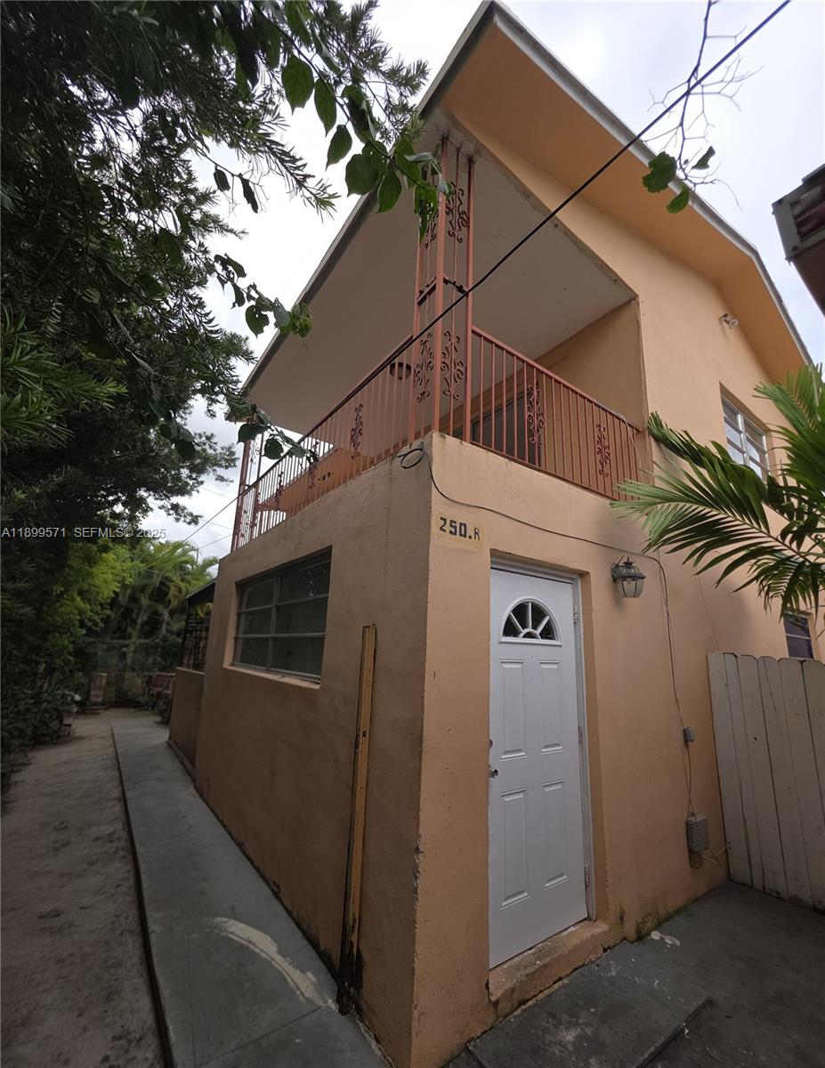 WINONA PARK - Residential Income
