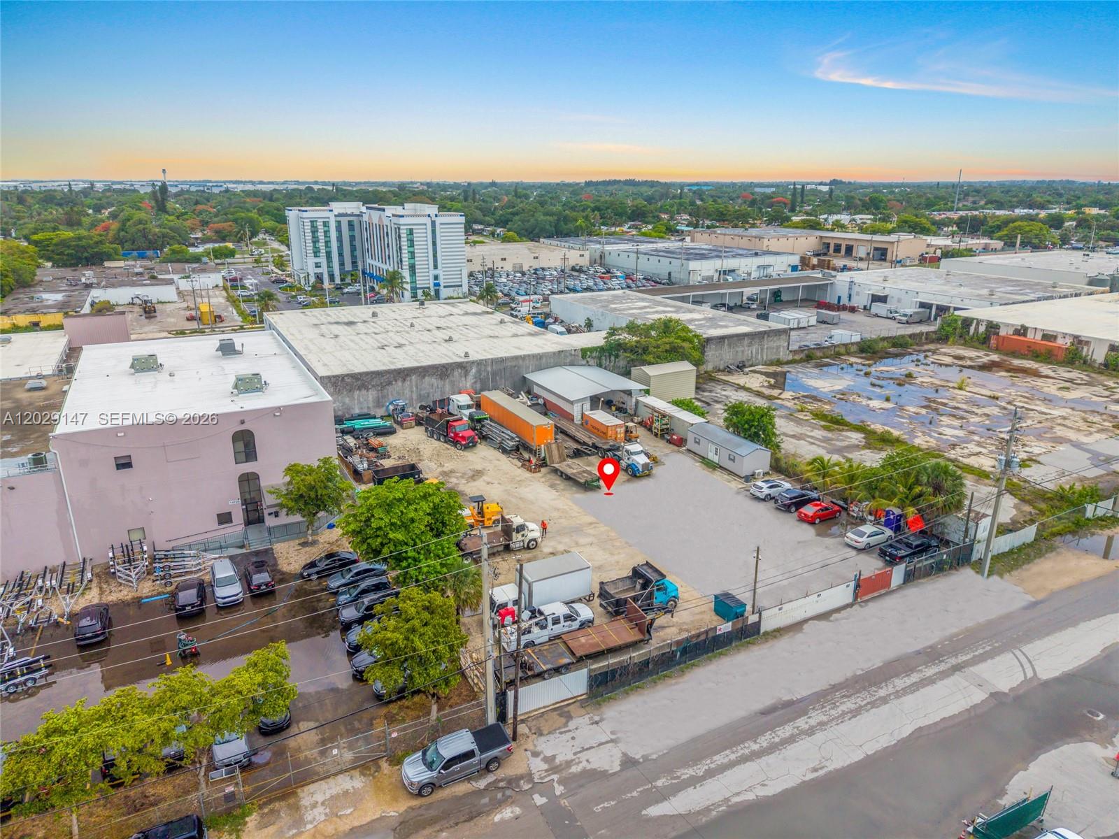 OPA LOCKA INDUSTRIAL PK - Land