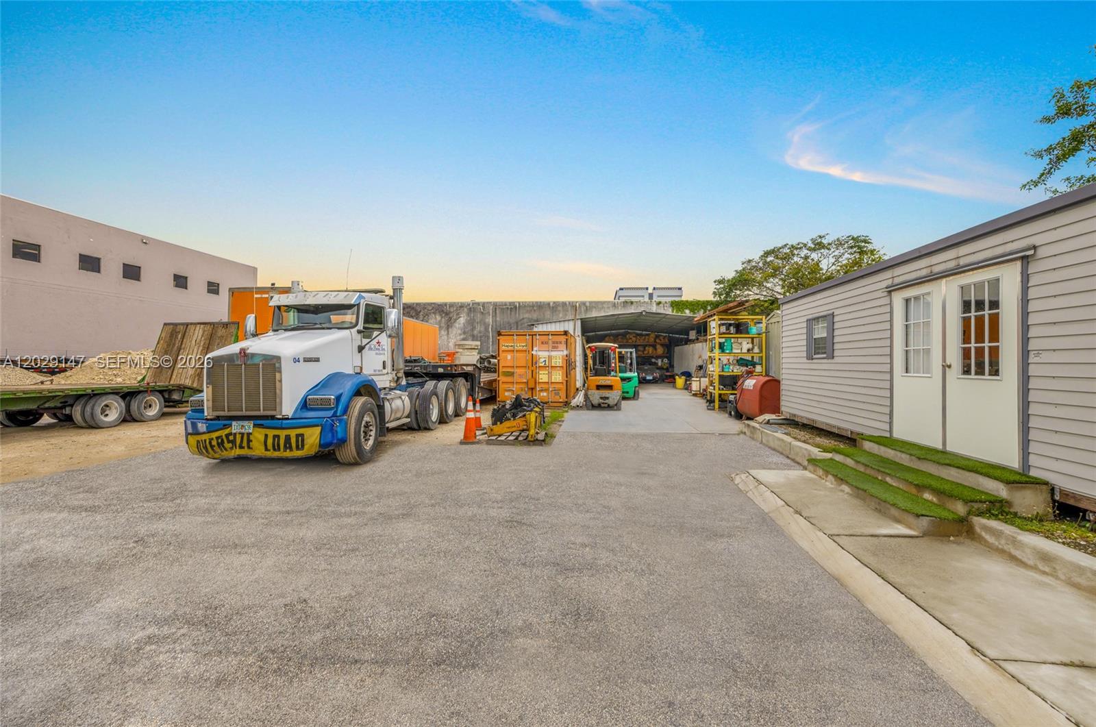 OPA LOCKA INDUSTRIAL PK - Land