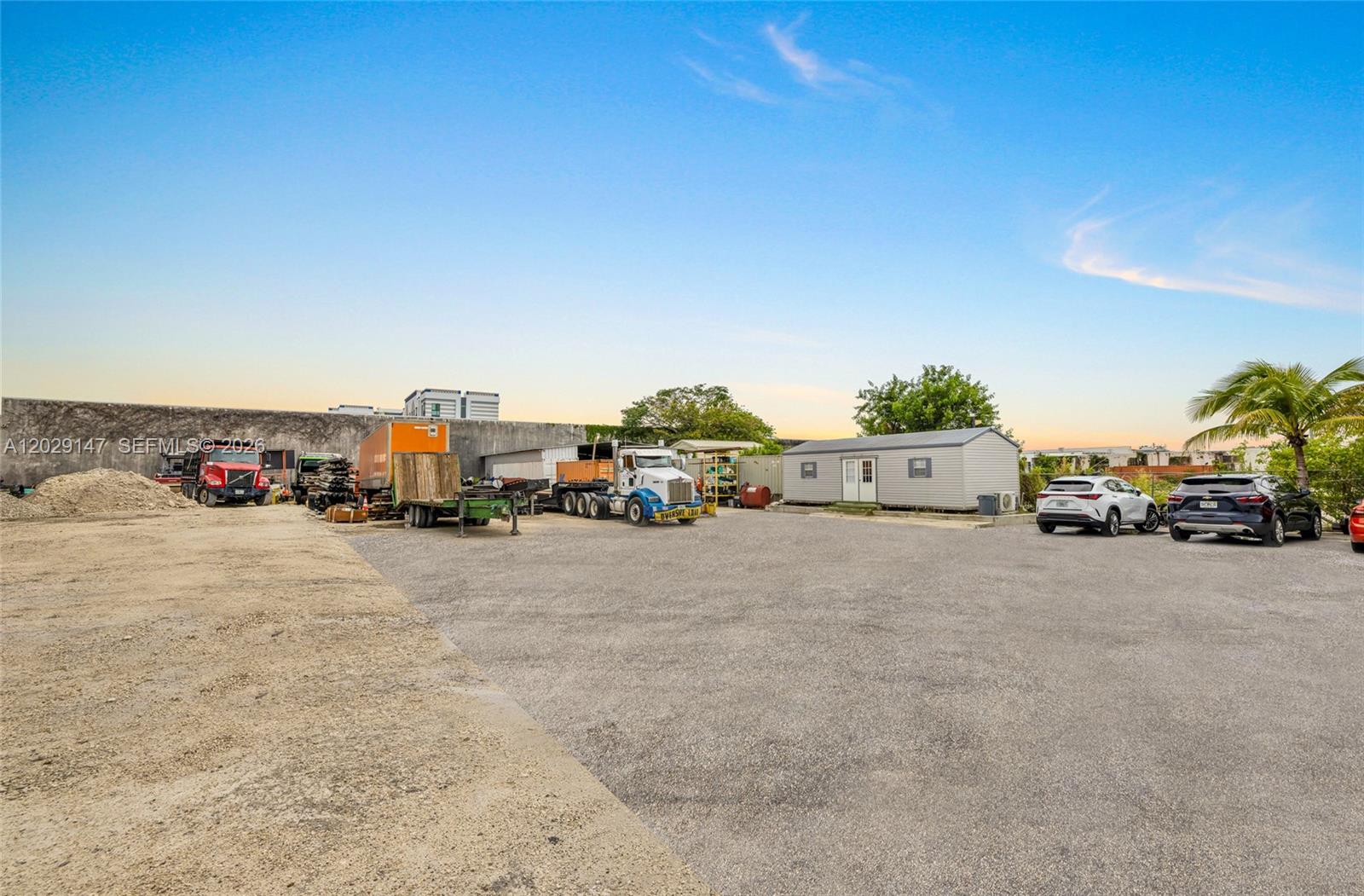 OPA LOCKA INDUSTRIAL PK - Land