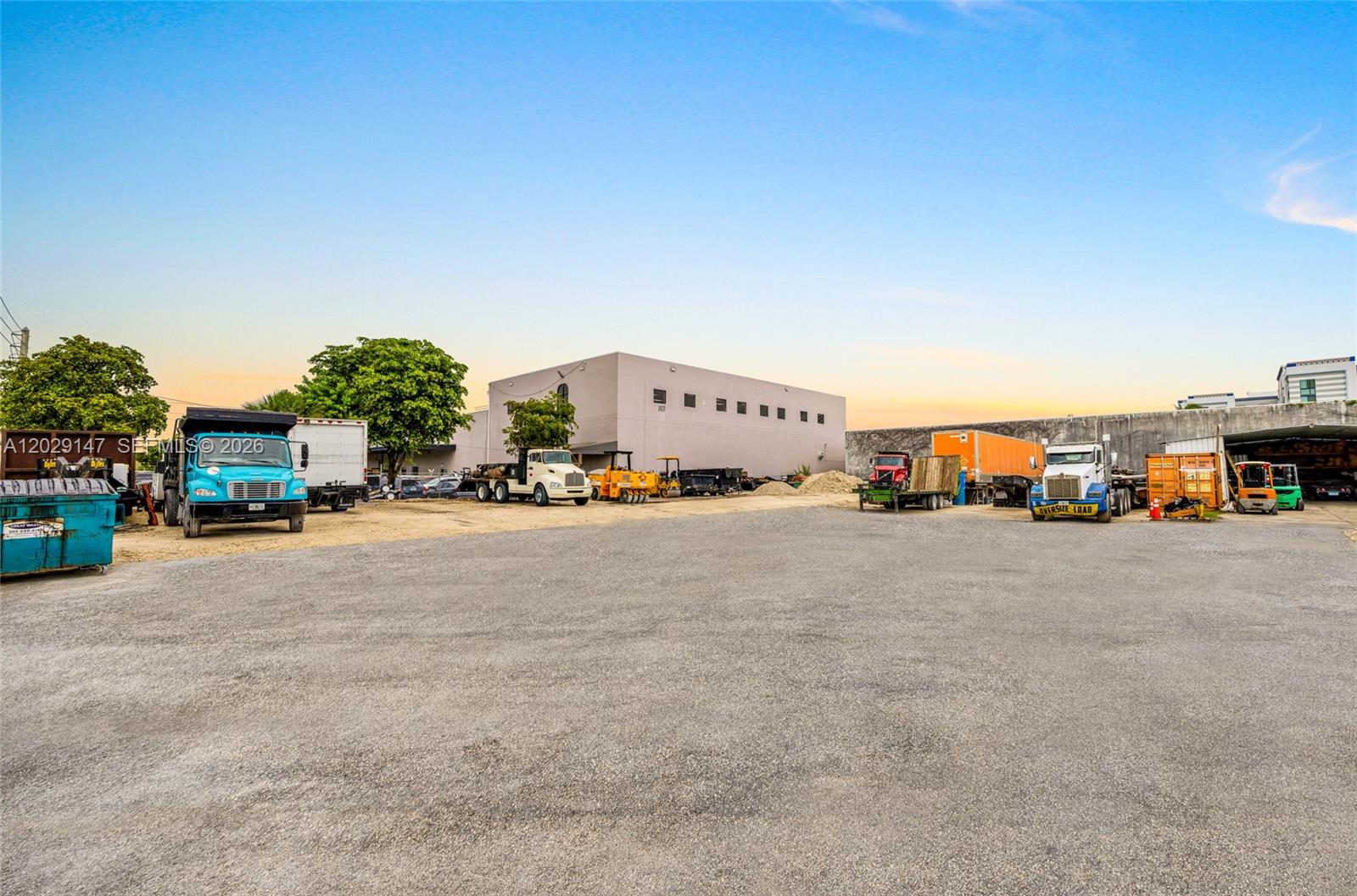 OPA LOCKA INDUSTRIAL PK - Land