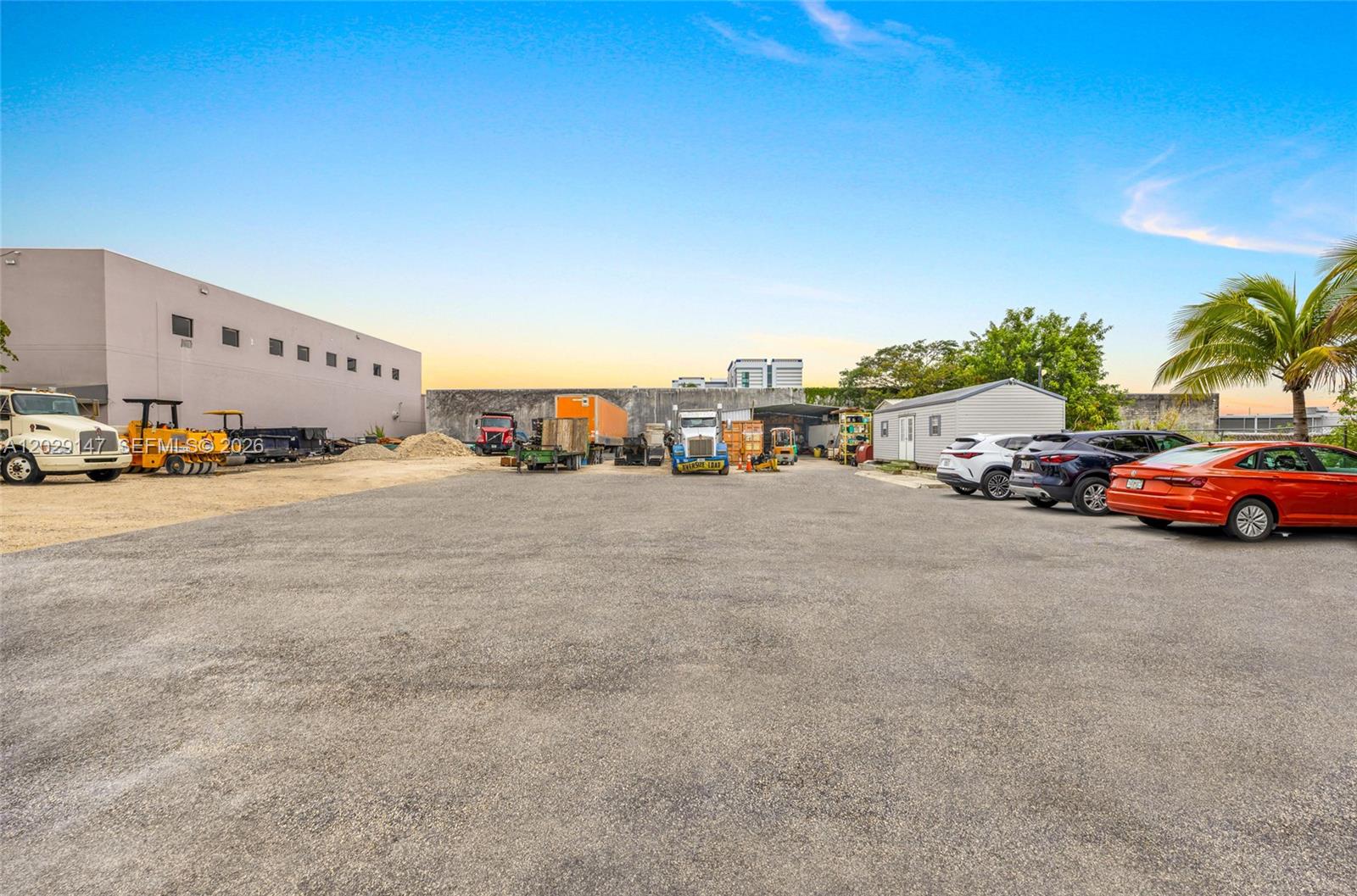 OPA LOCKA INDUSTRIAL PK - Land