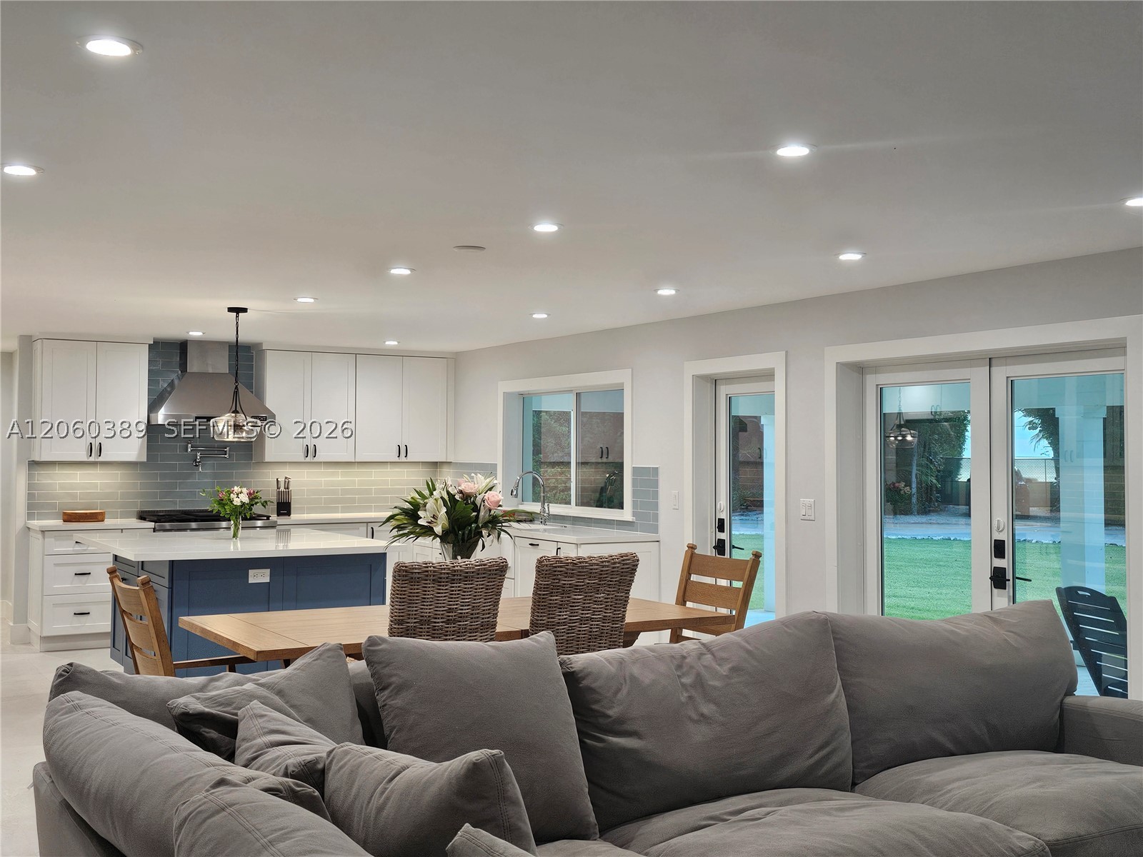 SUNSET POINT - Residential