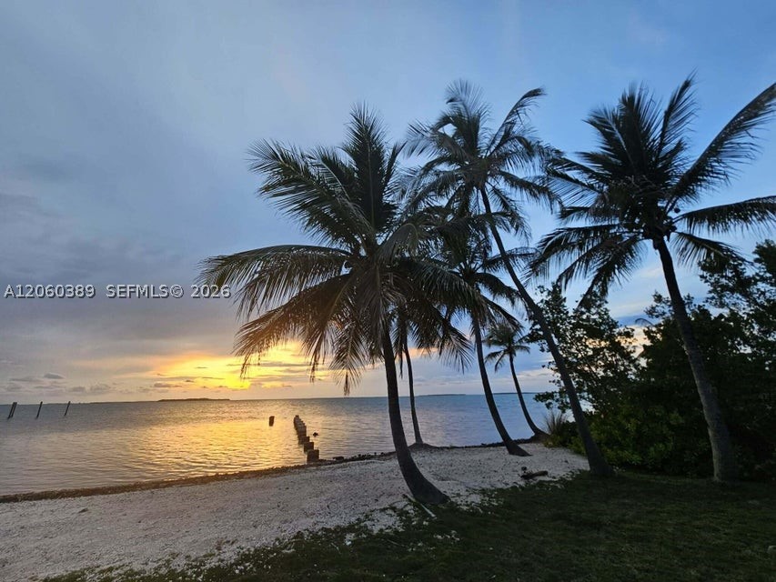 SUNSET POINT - Residential