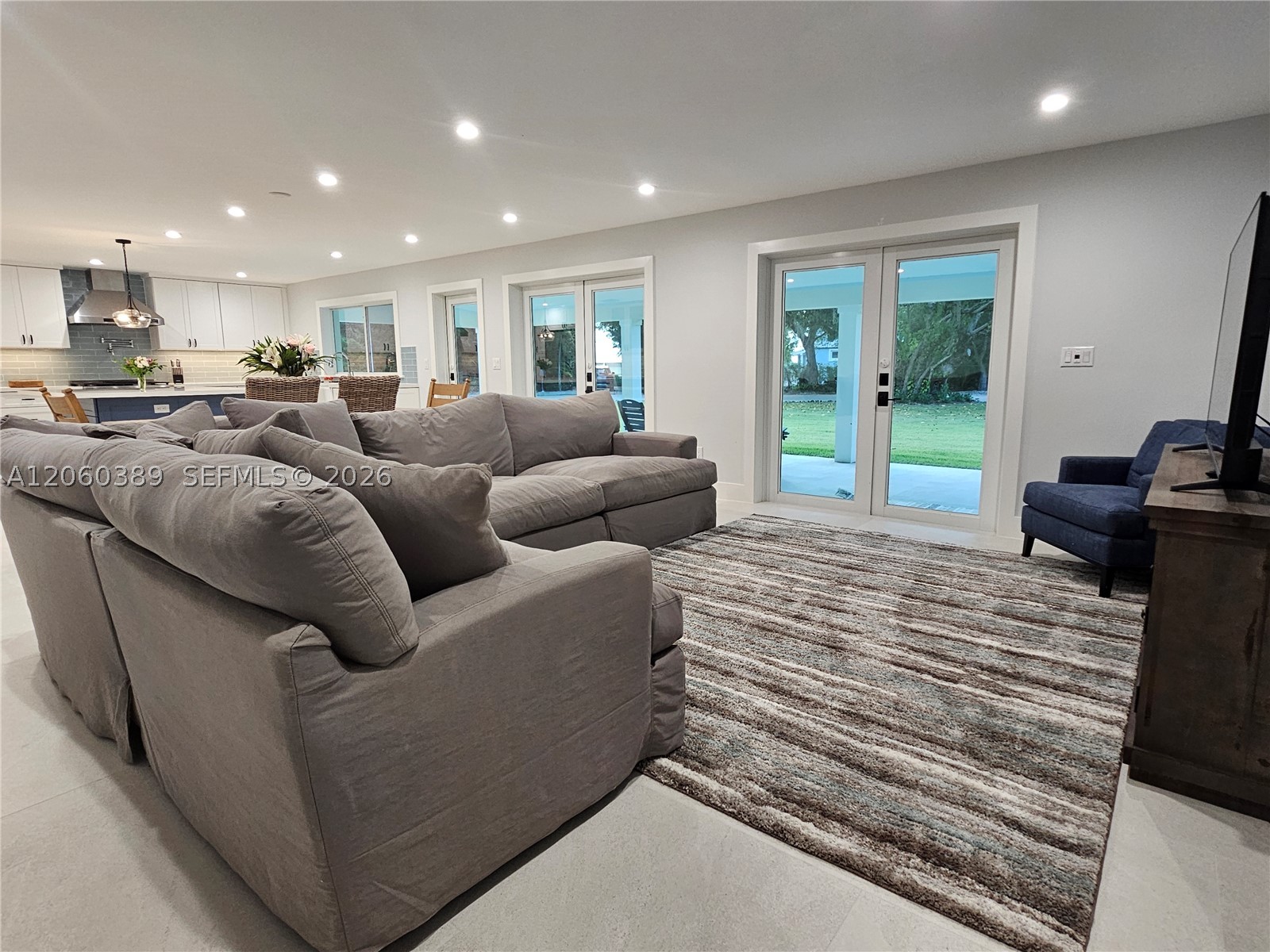 SUNSET POINT - Residential