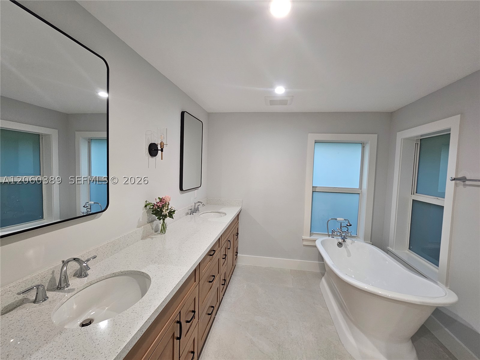 SUNSET POINT - Residential