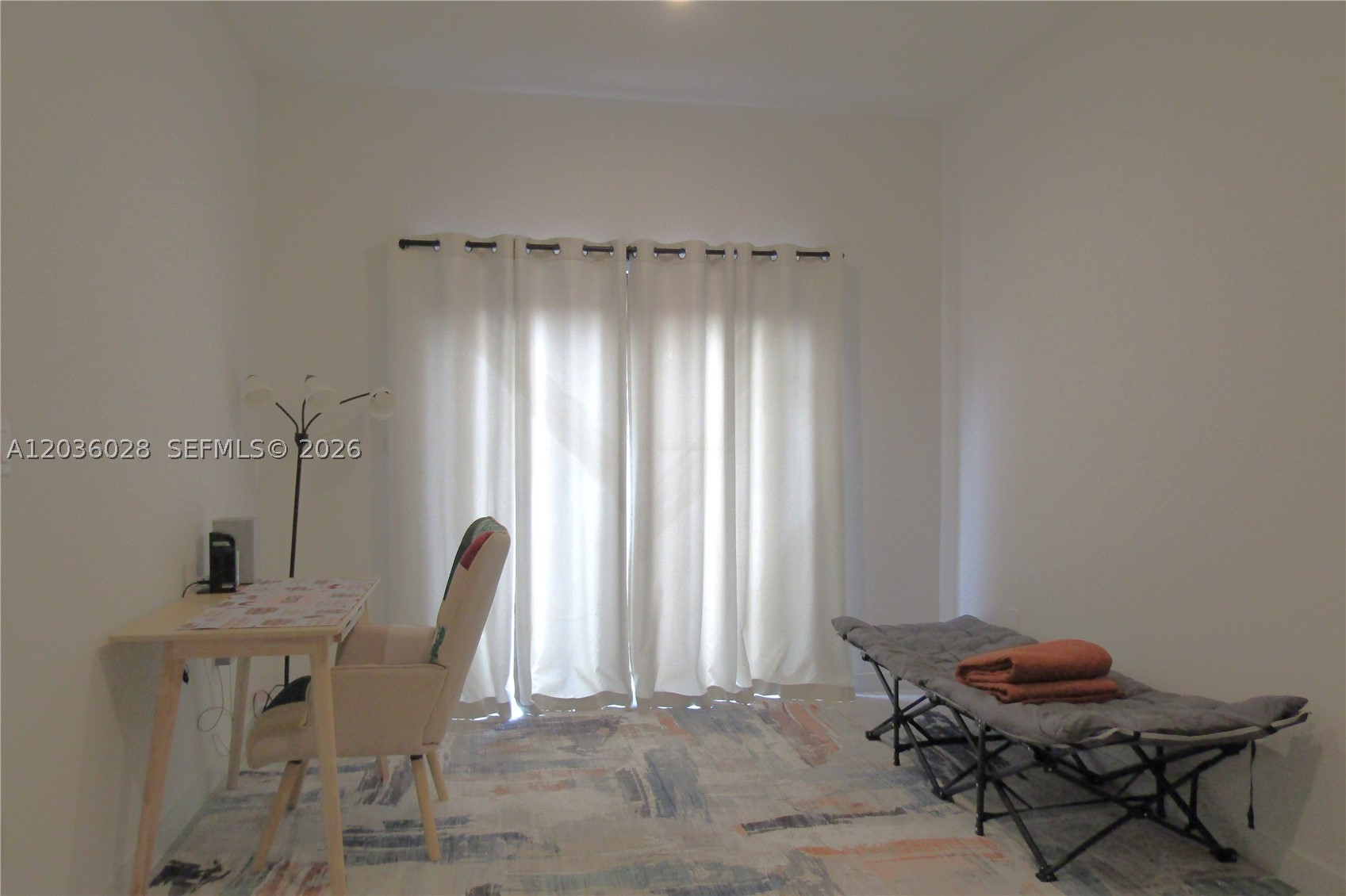 TROPICAL BREEZE TOWNHOUSE - Residential Lease