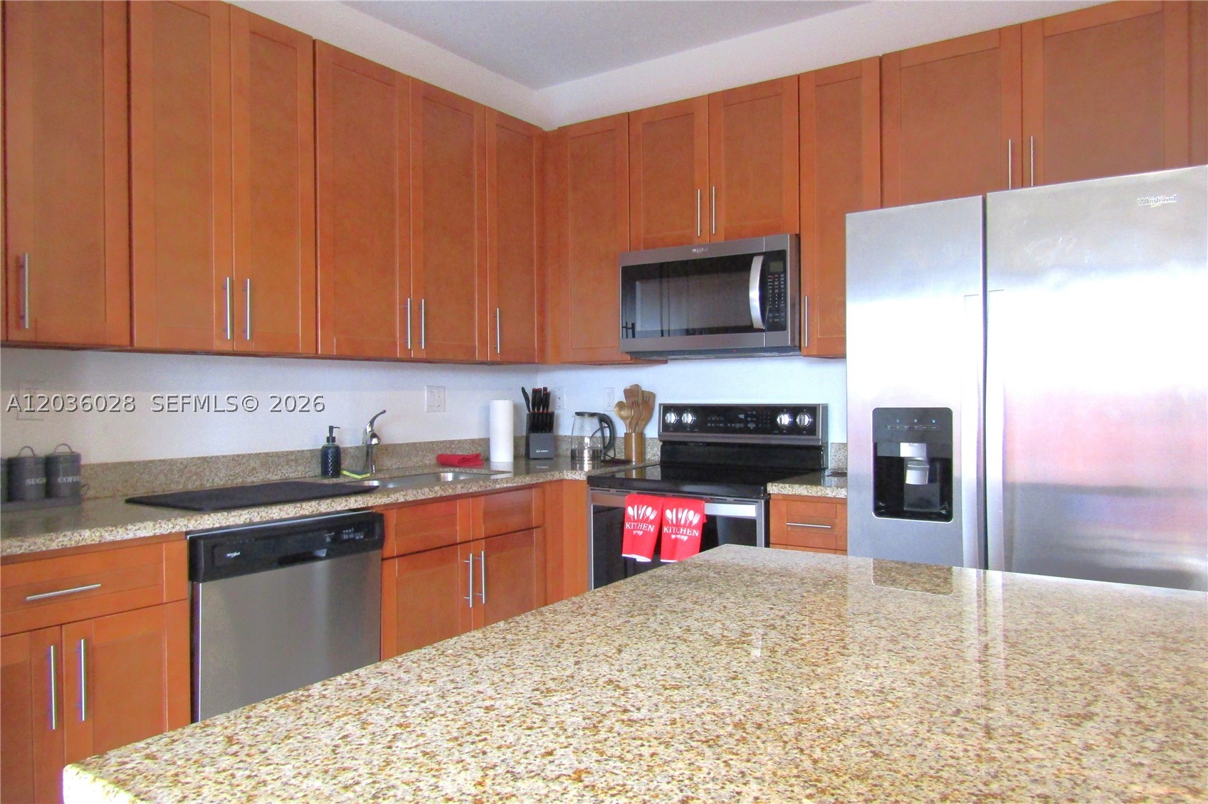TROPICAL BREEZE TOWNHOUSE - Residential Lease