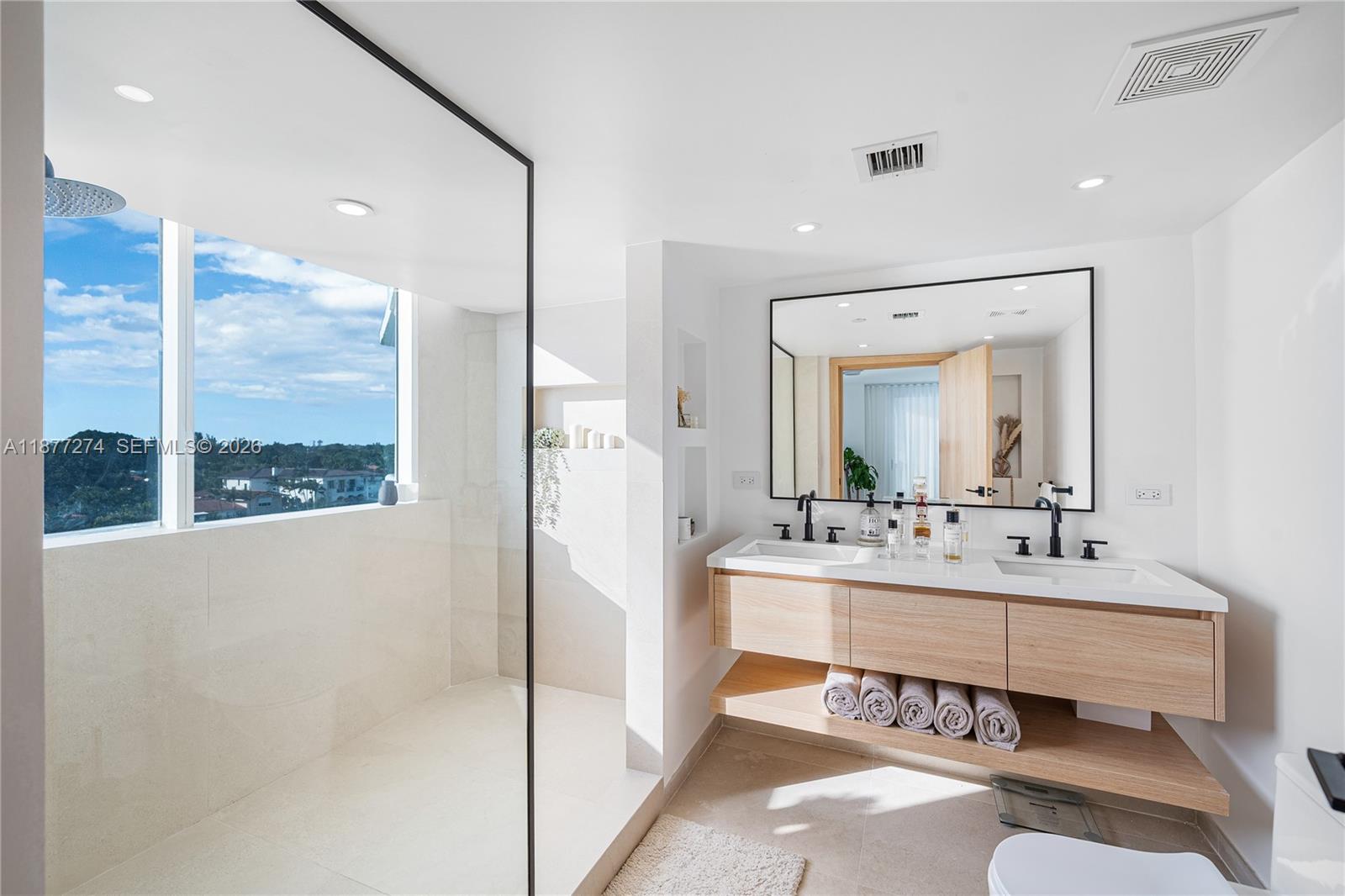 KING DAVID TOWERS CONDO - Residential