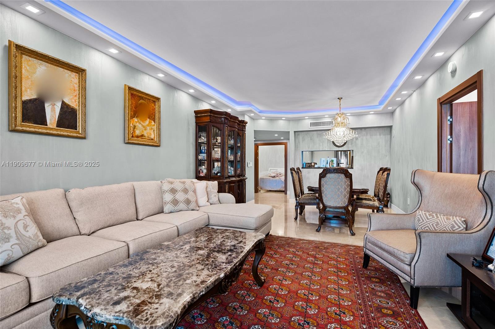 SOLIMAR CONDO - Residential