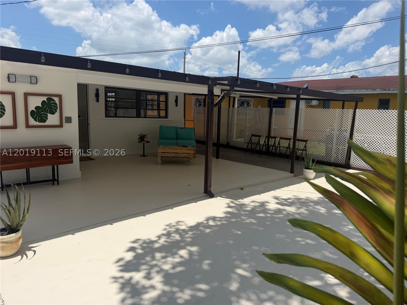 HIALEAH HOMESITES 1ST ADD - Residential