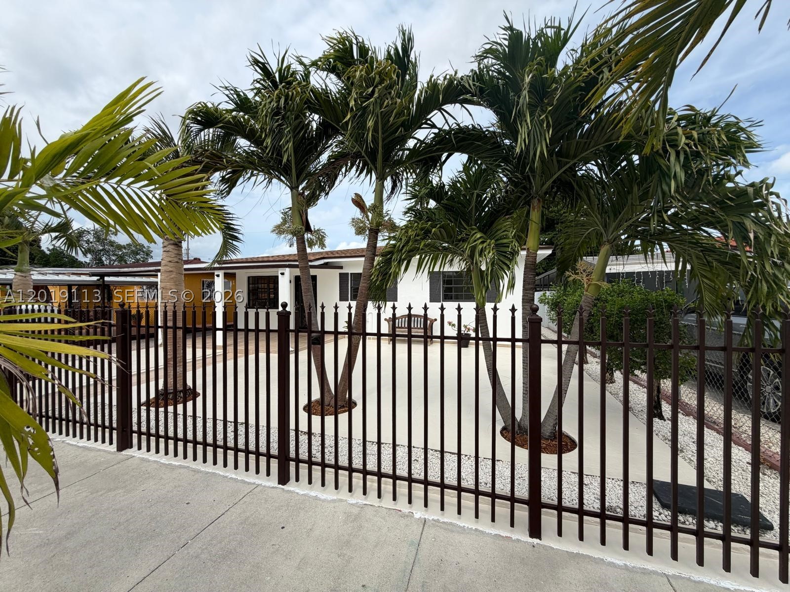 HIALEAH HOMESITES 1ST ADD - Residential
