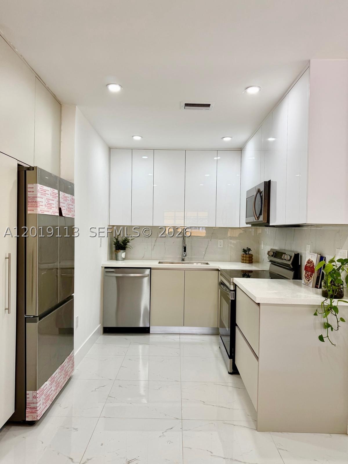 HIALEAH HOMESITES 1ST ADD - Residential