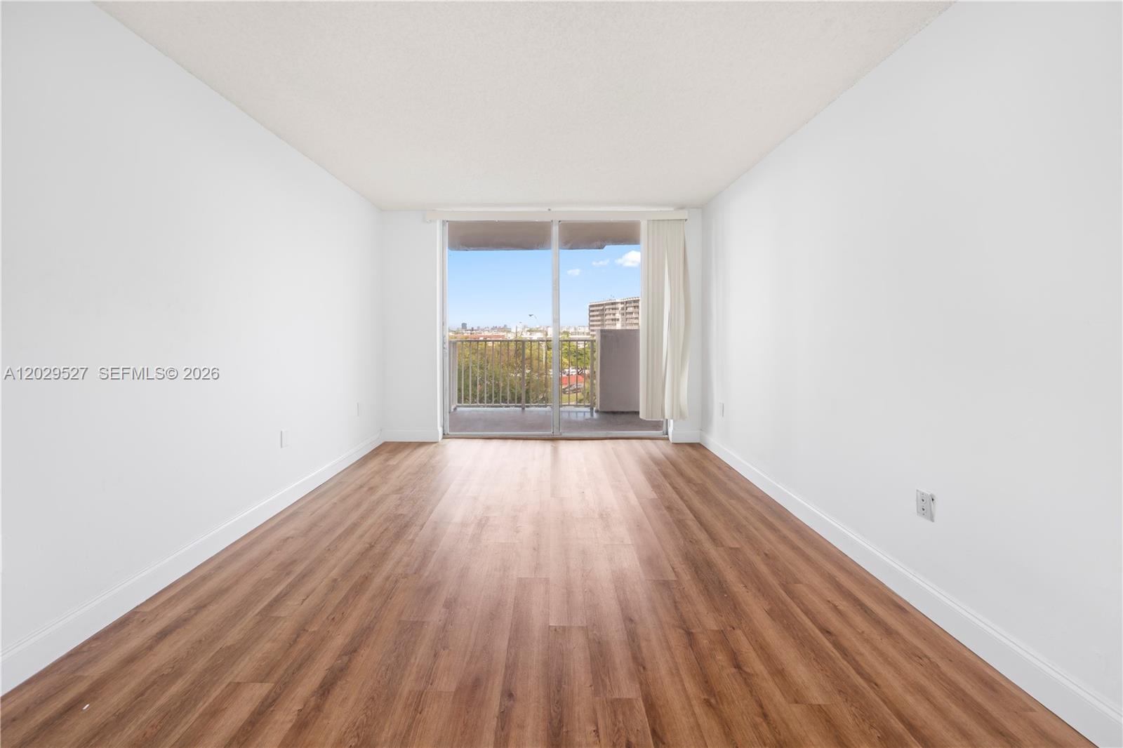 WILSHIRE CONDO - Residential Lease