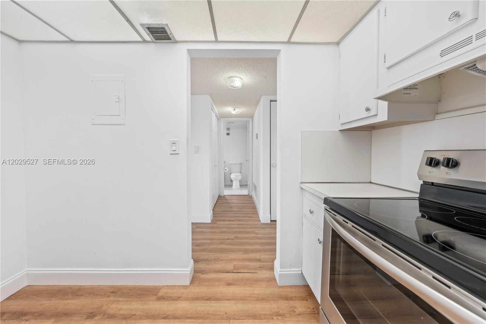 WILSHIRE CONDO - Residential Lease