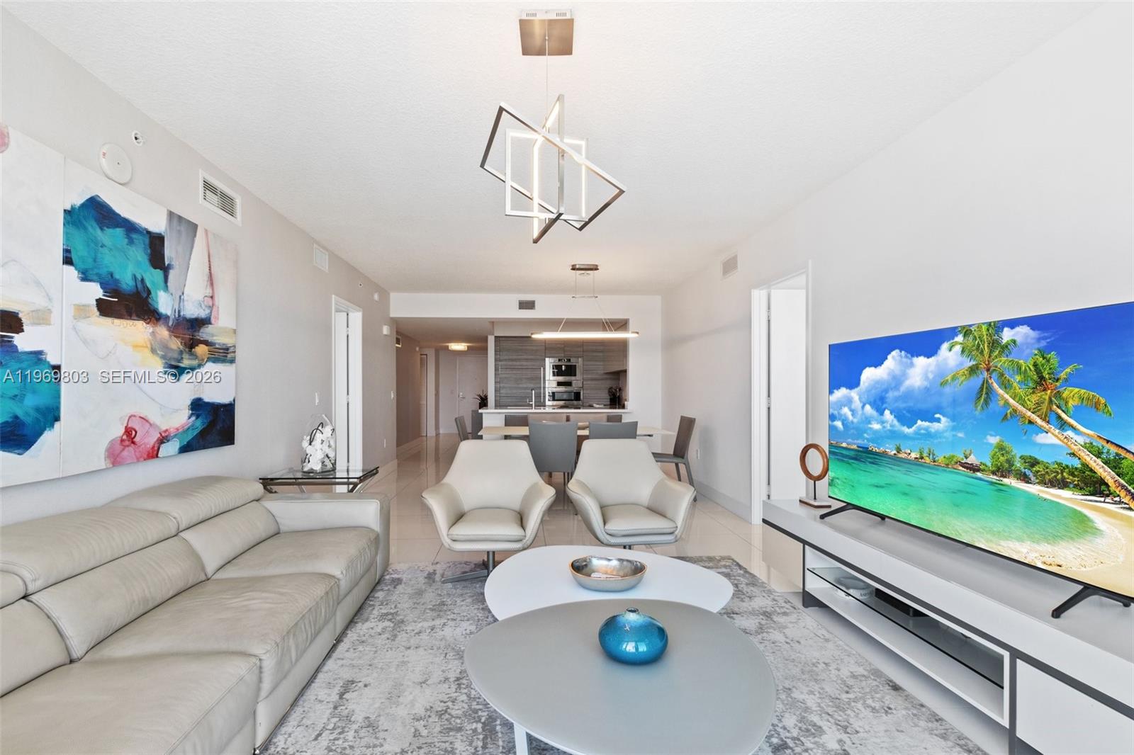 PARQUE TOWERS CONDO - Residential