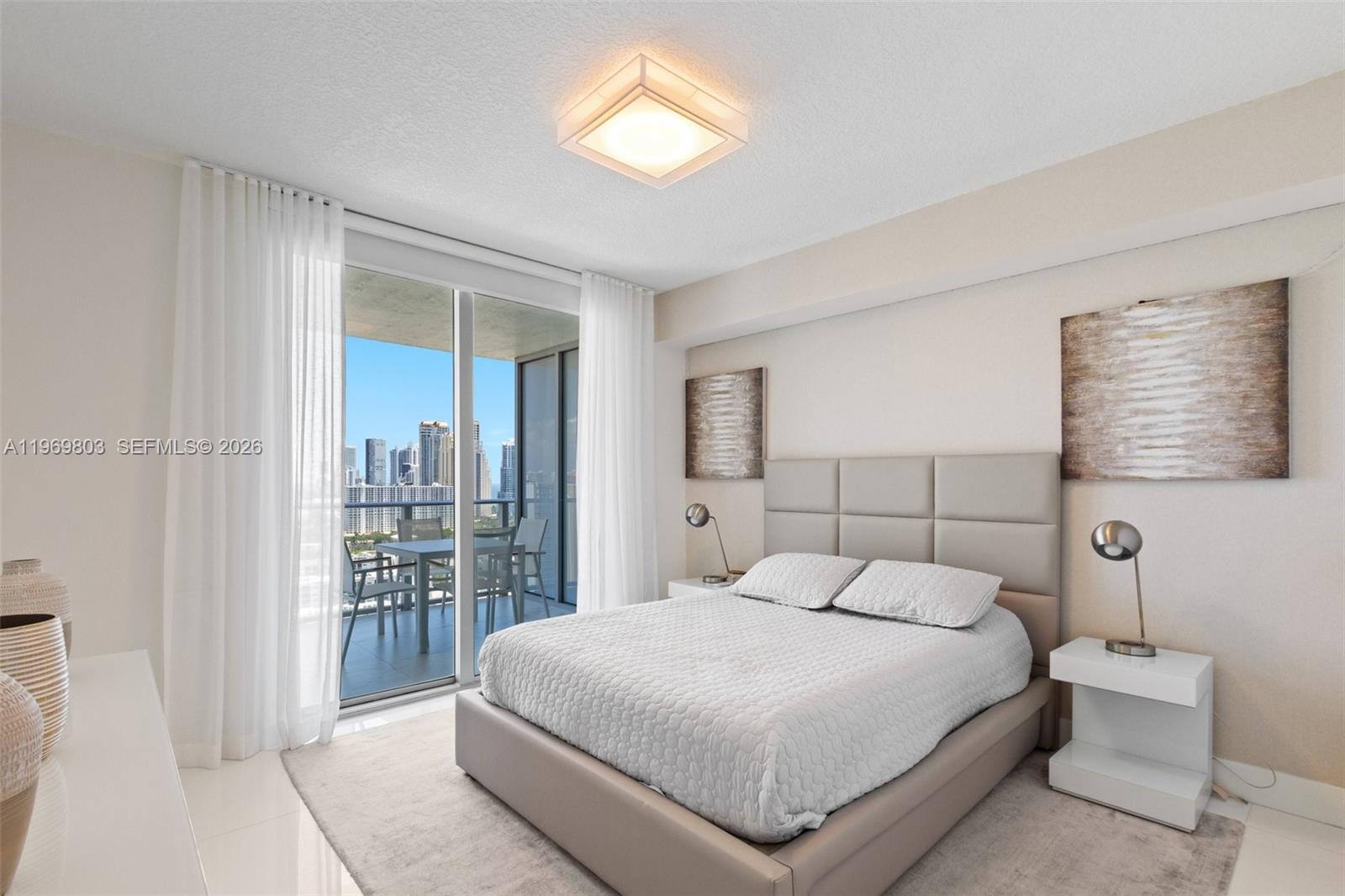 PARQUE TOWERS CONDO - Residential