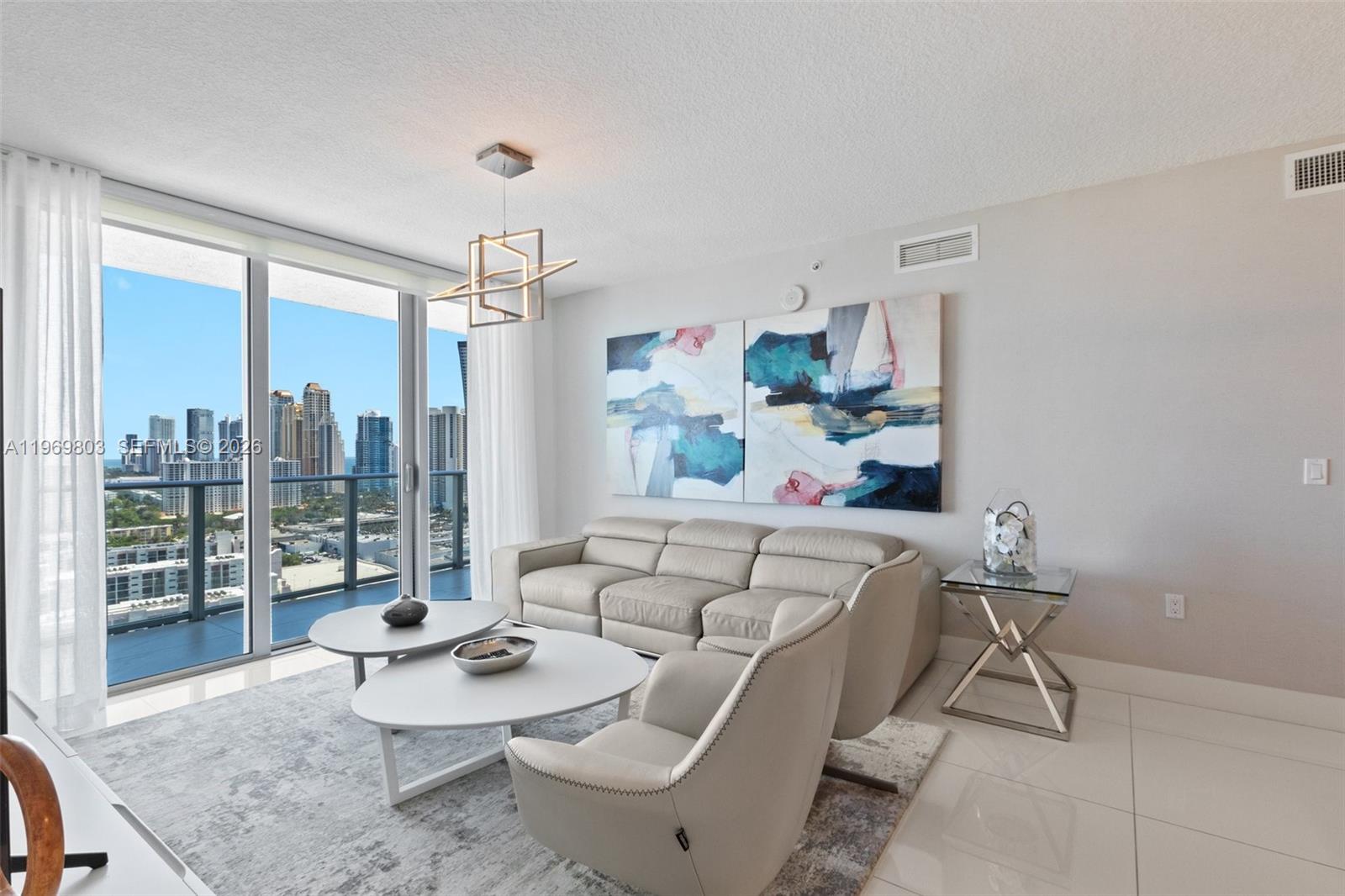 PARQUE TOWERS CONDO - Residential
