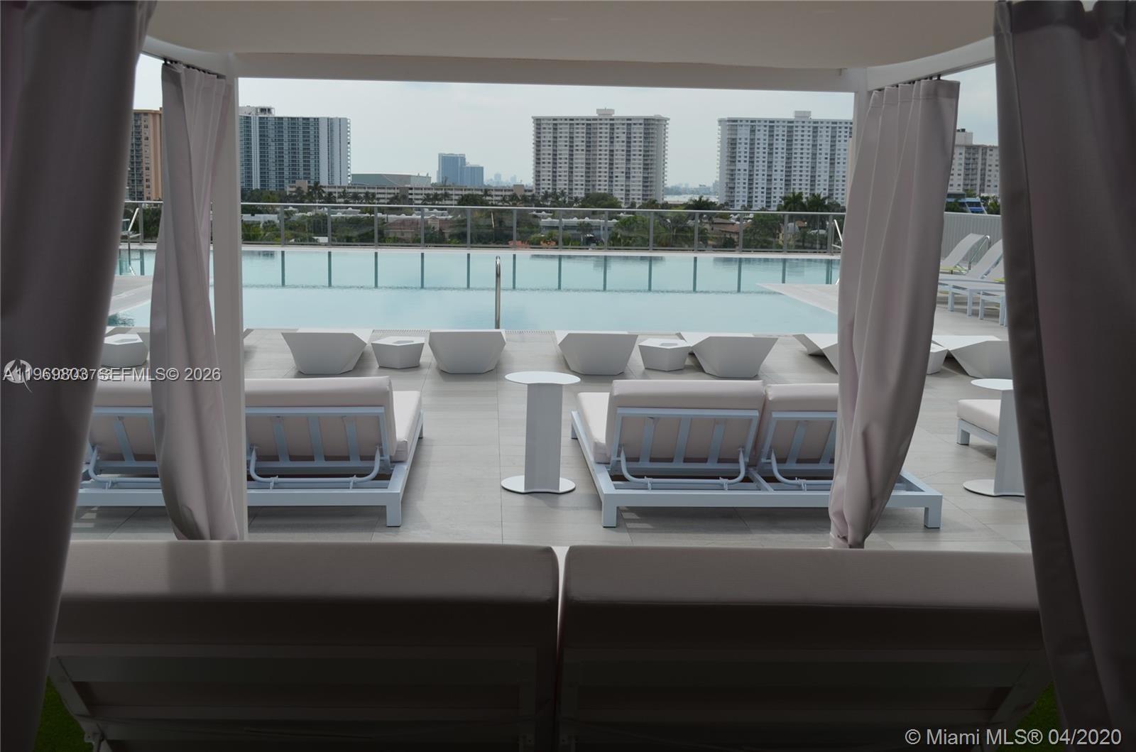 PARQUE TOWERS CONDO - Residential