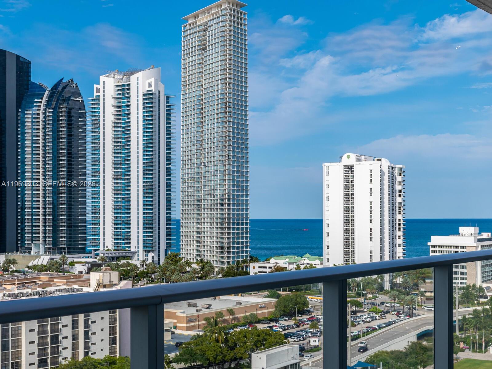 PARQUE TOWERS CONDO - Residential